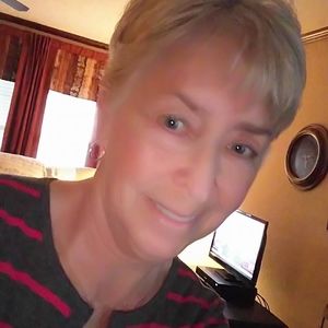 Meet your Posher, Eva