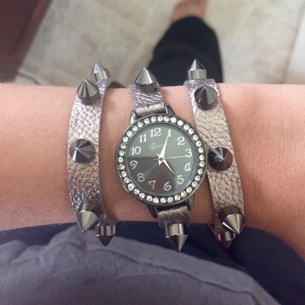 Edgy wrap around watch ❤