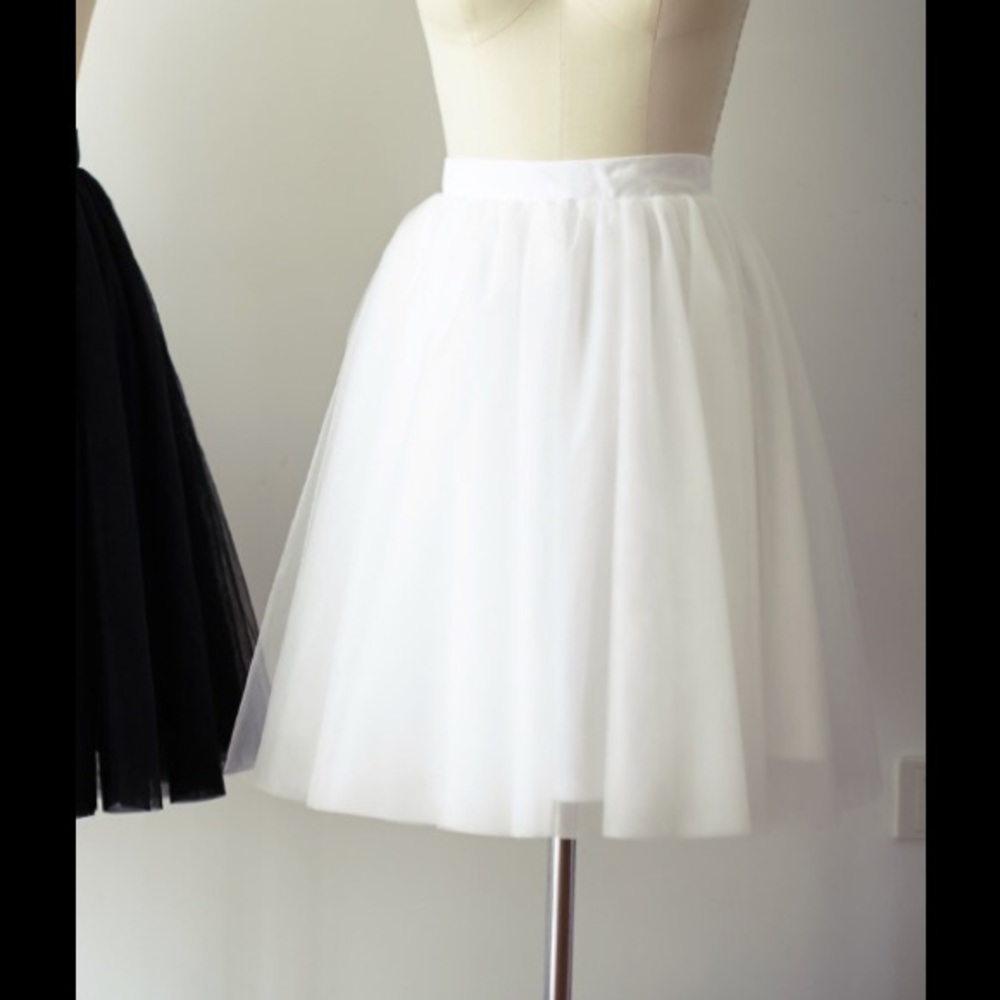 Custom made Ivory tulle and satin skirt. M
