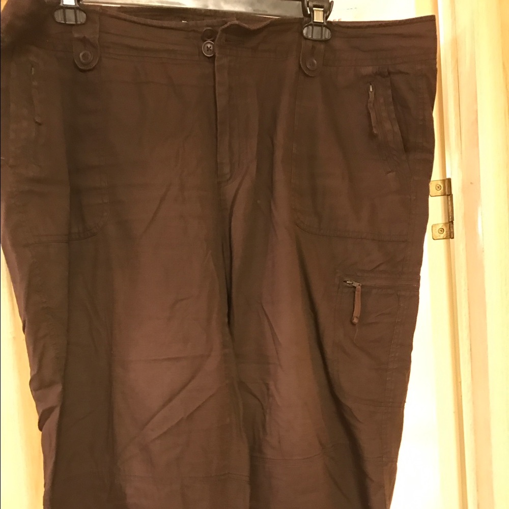 Plus size capris