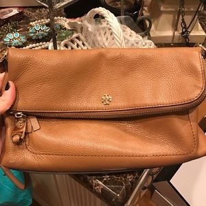 TORY BURCH PURSE IN GREAT CONDITION