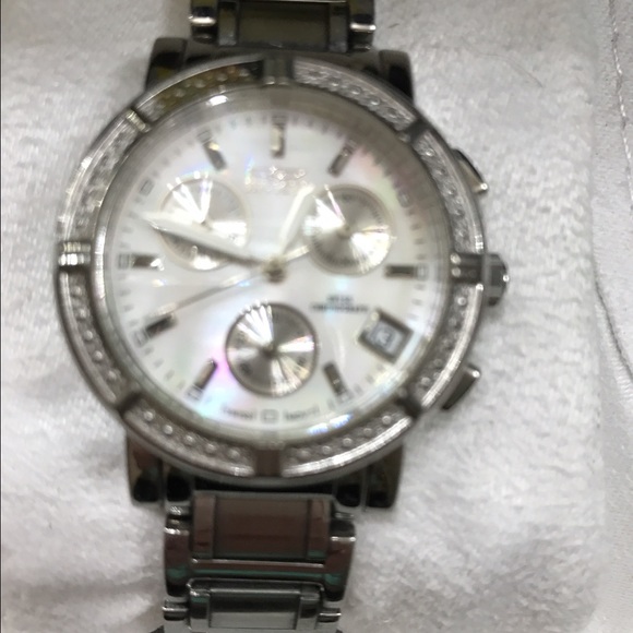 Watch - Picture 2 of 3