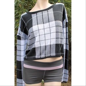 Gypsy Warrior Black and White Sweater Size M/L