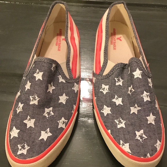 American Eagle Shoes - Picture 1 of 3