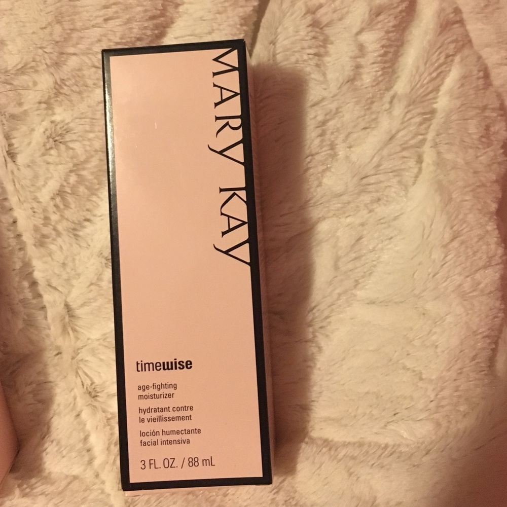 Mary Kay age fighting moisturizer