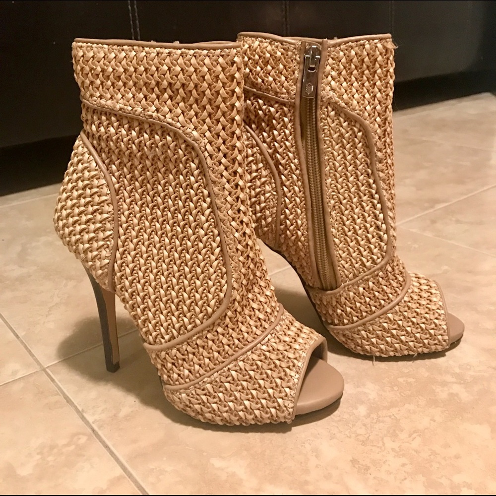 Call it spring- tan heels