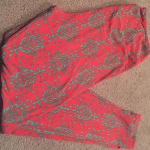 Lularoe TC coral leggings