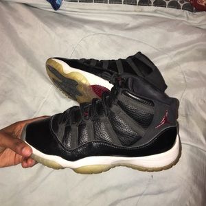 Air Jordan 11's 72-10's