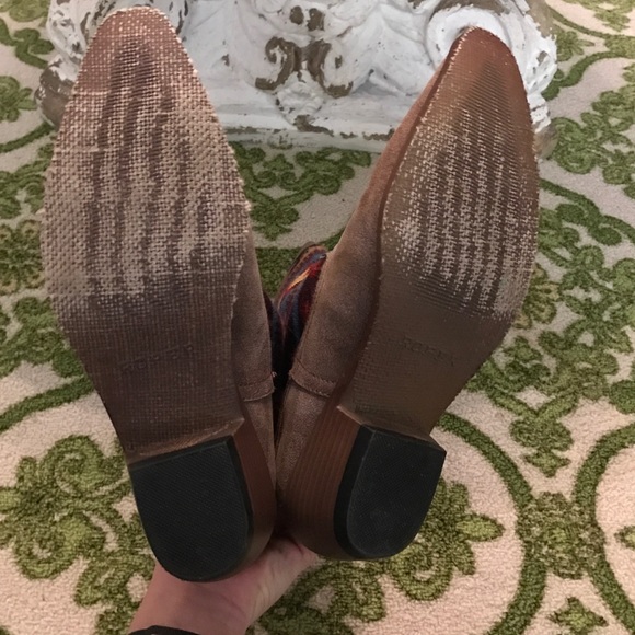 Aztec boots! - Picture 4 of 4