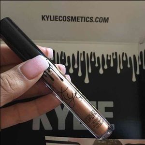 Kylie King K Matte Lipstick