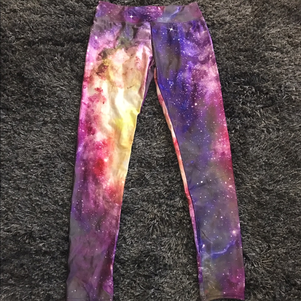 Galaxy print leggings