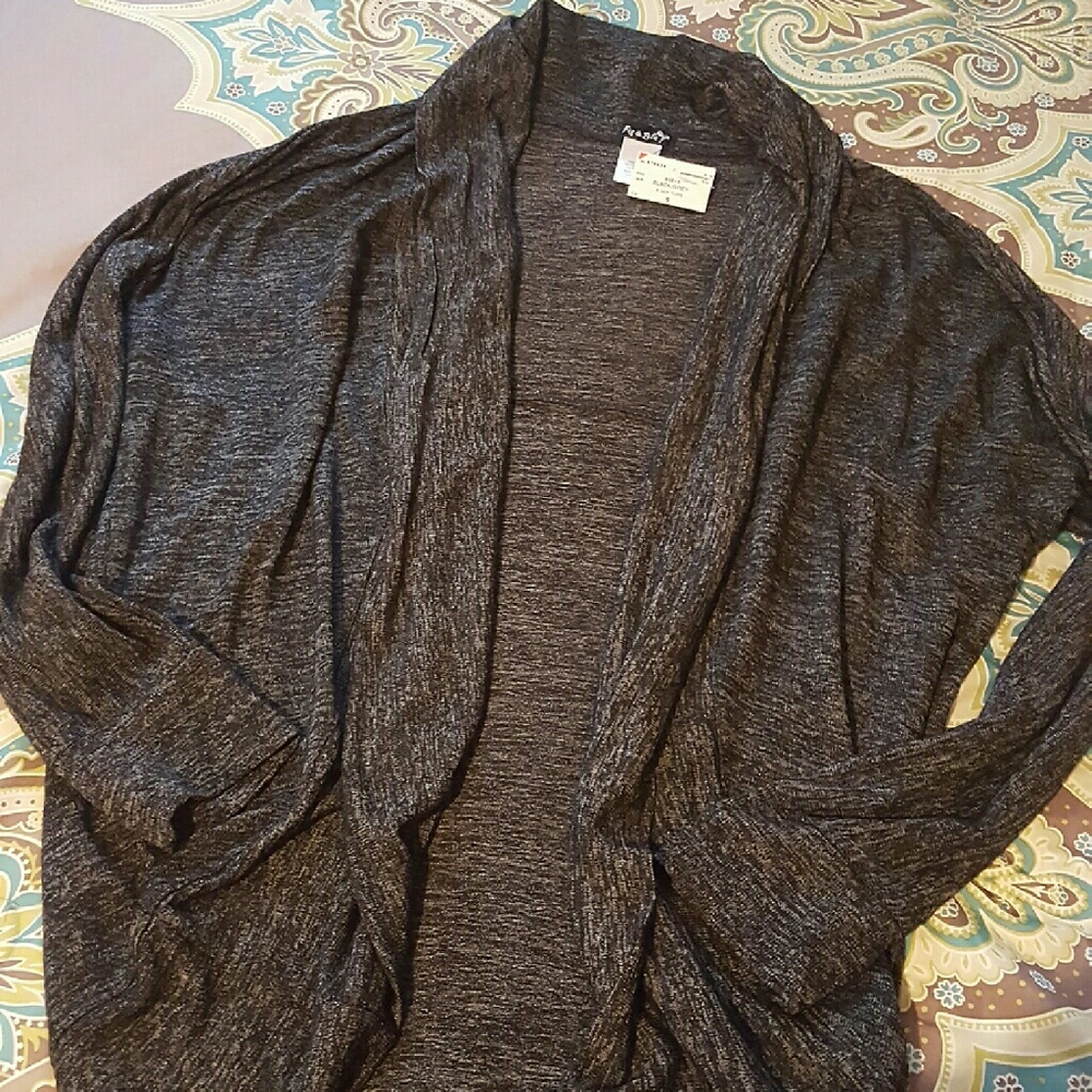 ❌ SOLD ❌ Cardigan