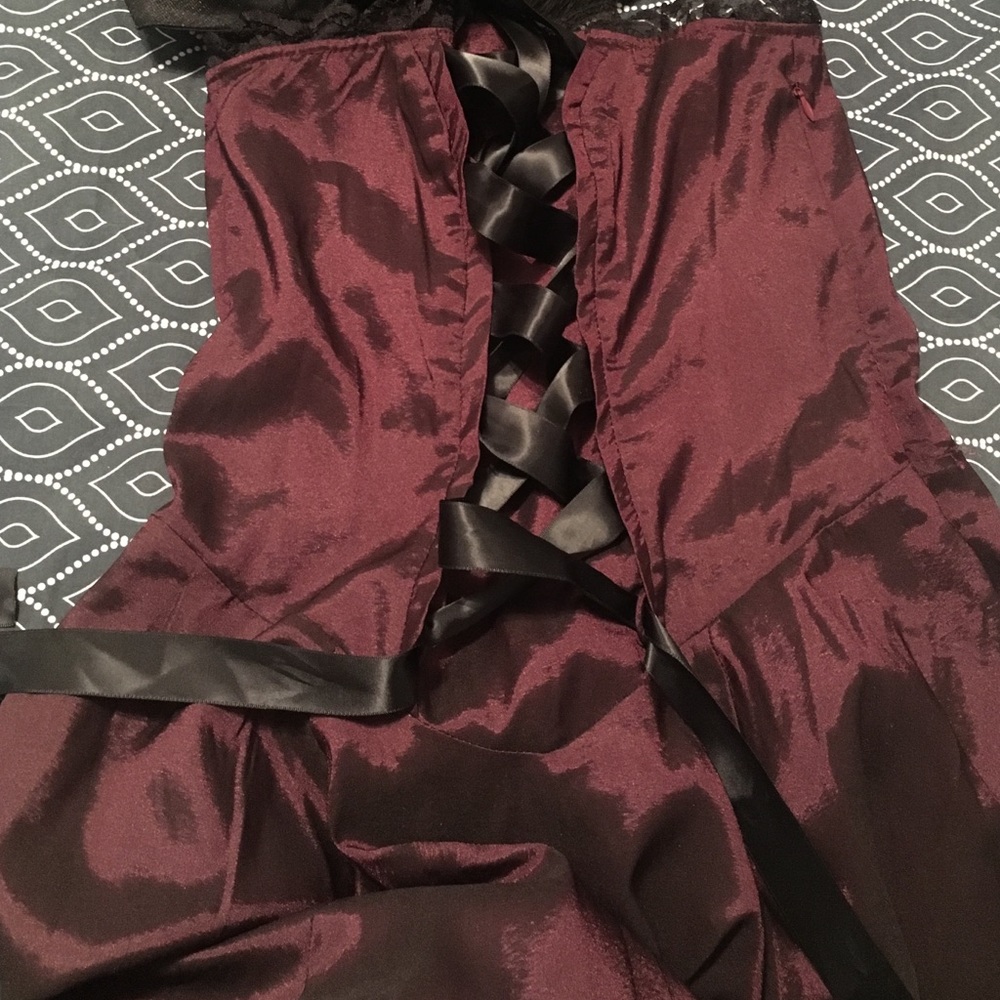 Dark purple Victorian style -  size M