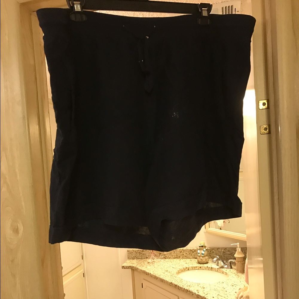 Plus size linen drawstring shorts
