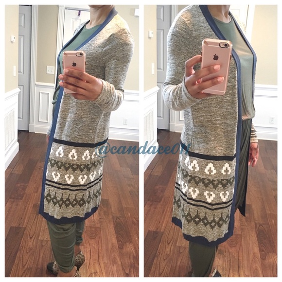 Long Graphic Print Cardigan - Picture 2 of 4