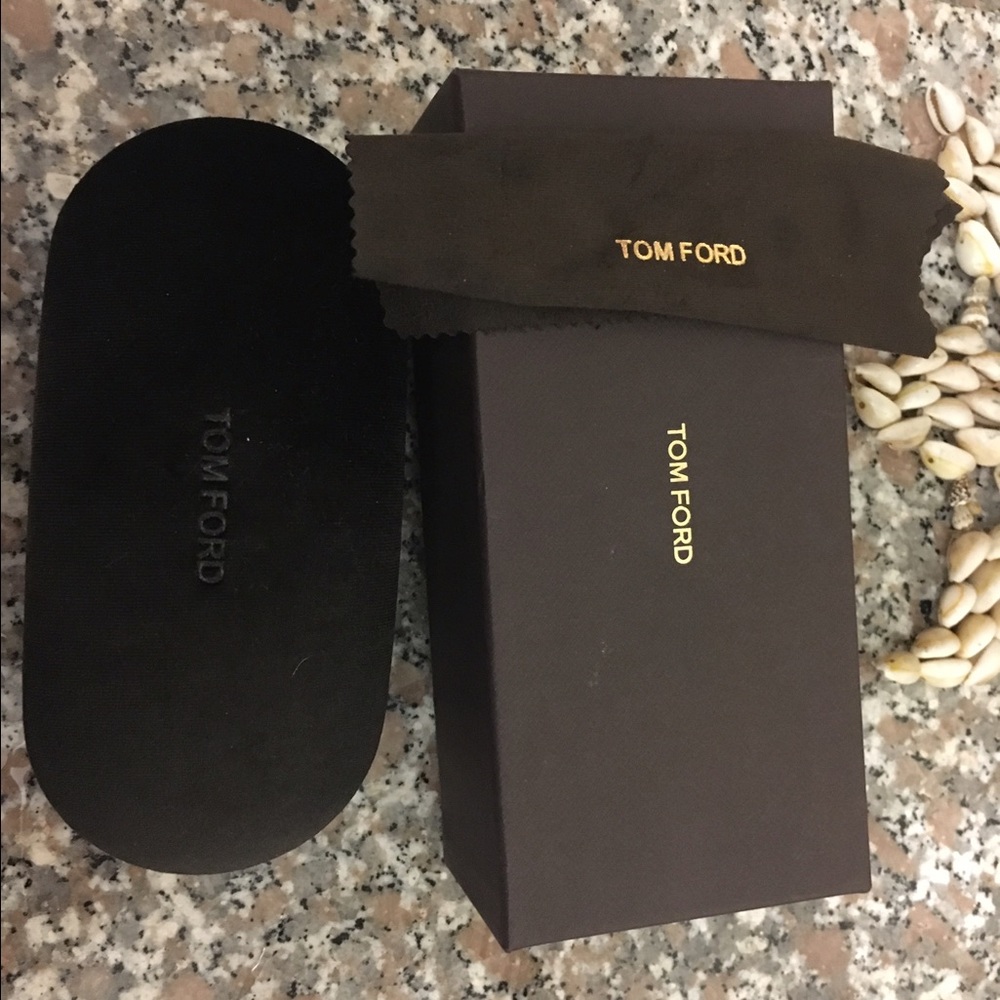 Matte black Tom Ford glasses - Picture 4 of 4