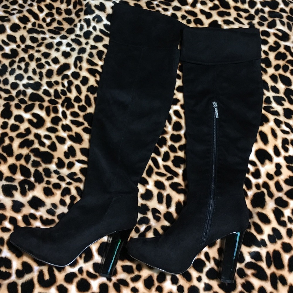 Kardashion kollection boots