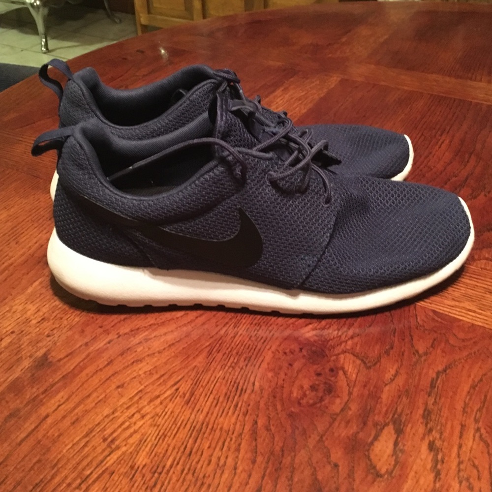 Nike Roshe navy blue