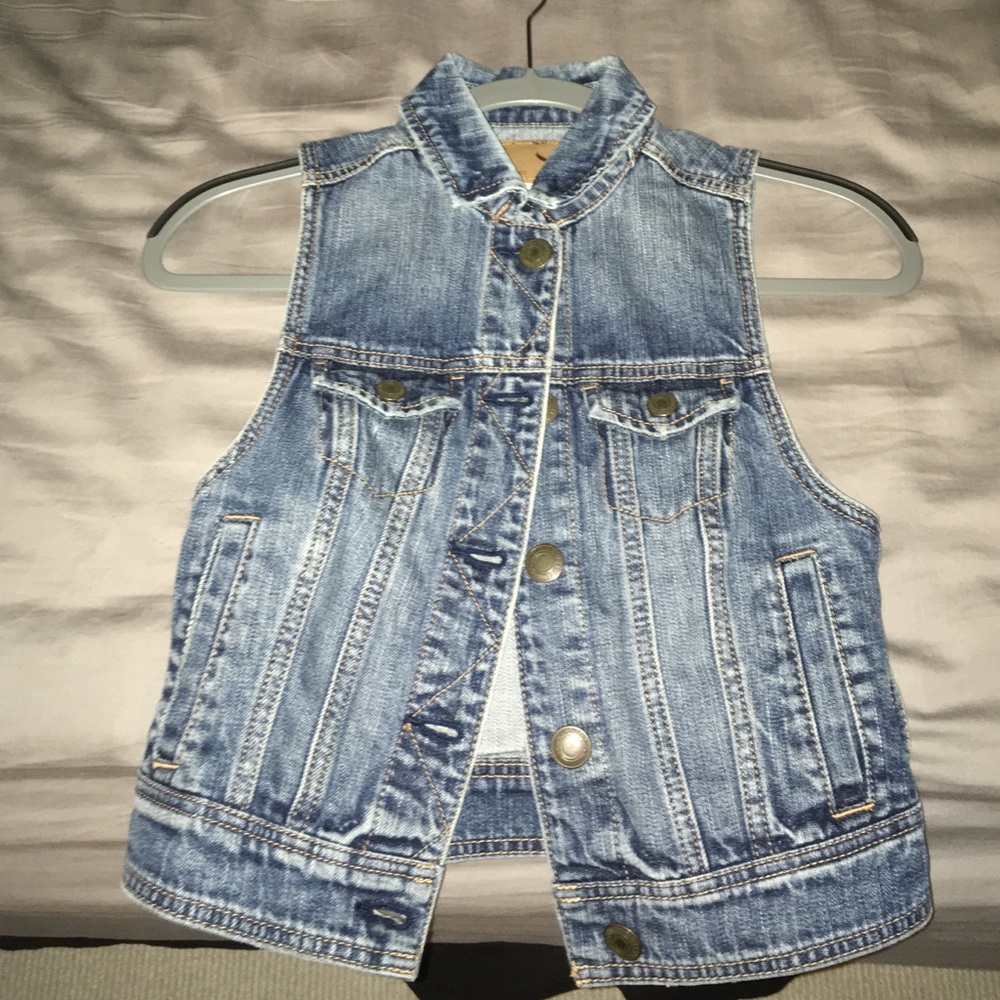 Jean Vest