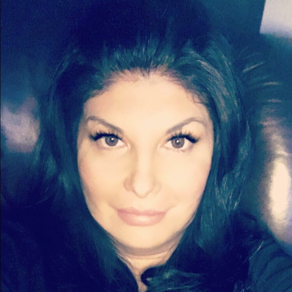Meet your Posher, Lisa