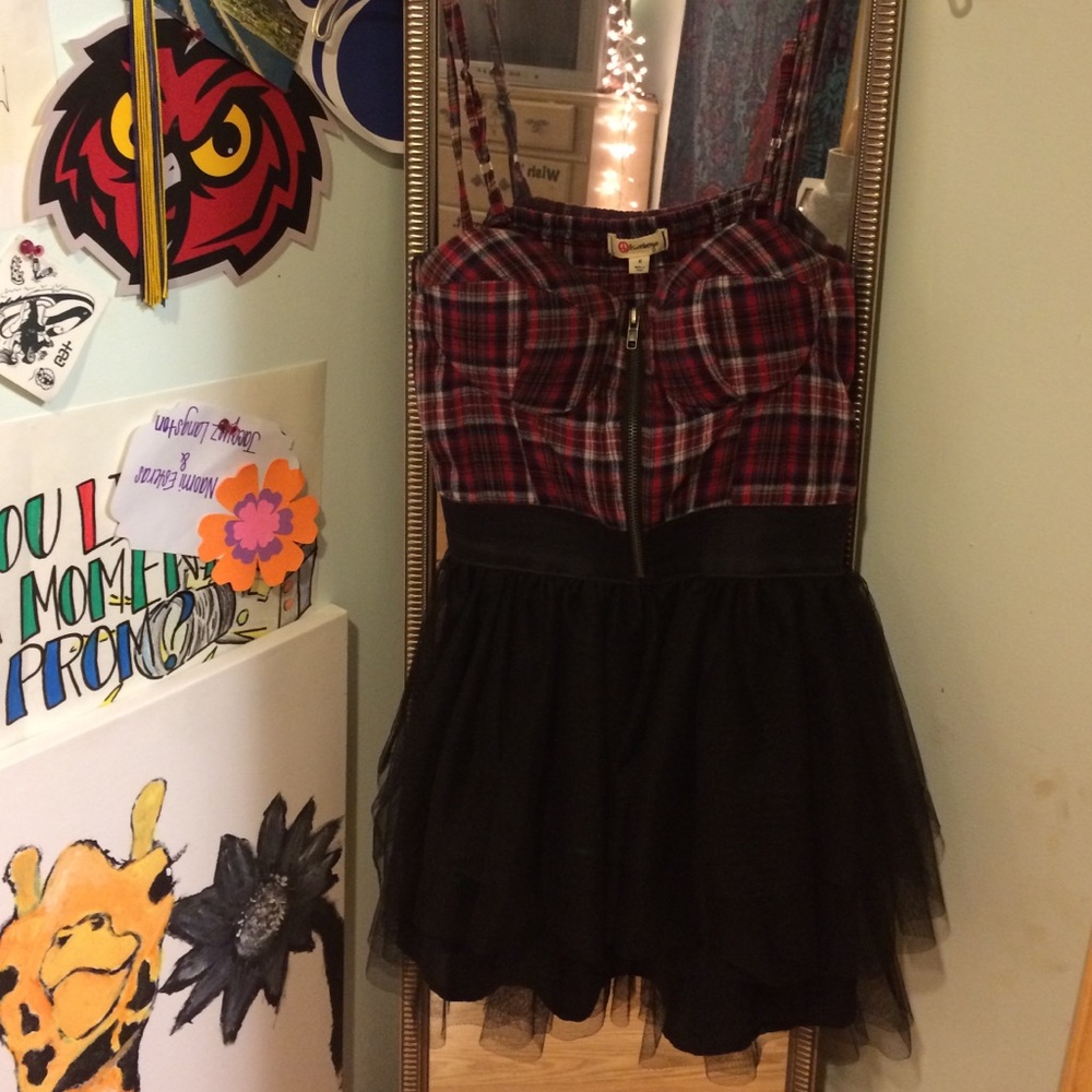 Olsenboye Plaid fitted Dress