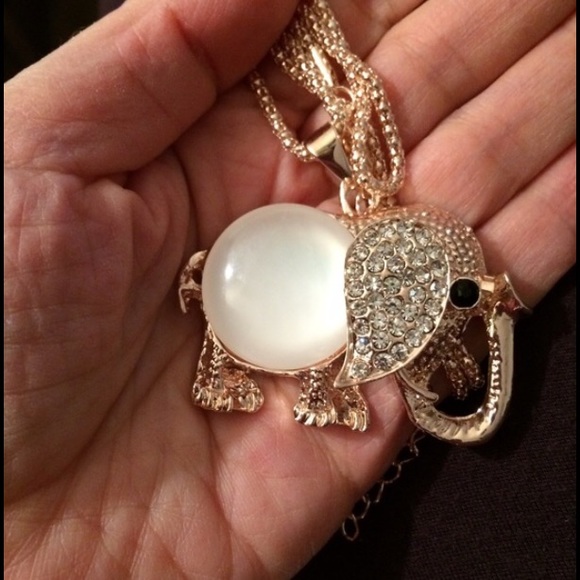 🐘Elephant necklace - Picture 2 of 2