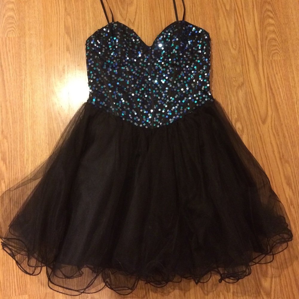 Prom dress with sequins