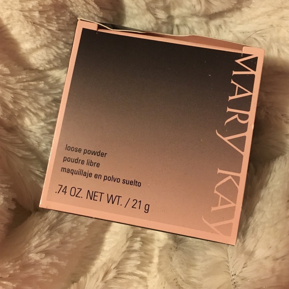 Mary Kay loose powder.
