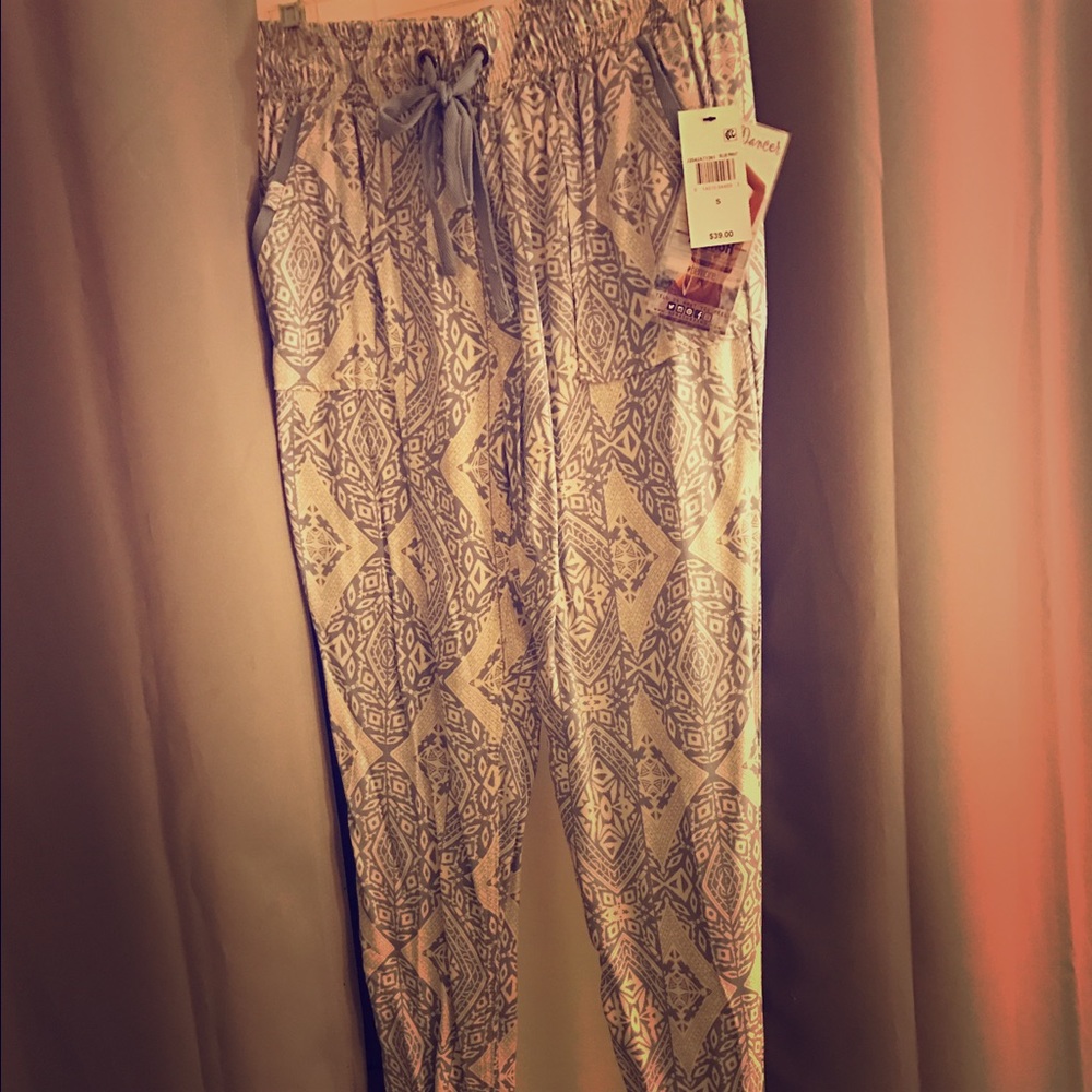 Bohemian pants. Blue and white NWT Small