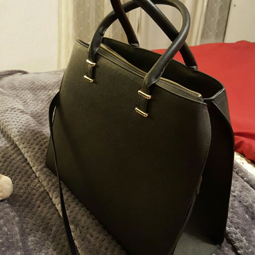 H&m purse.