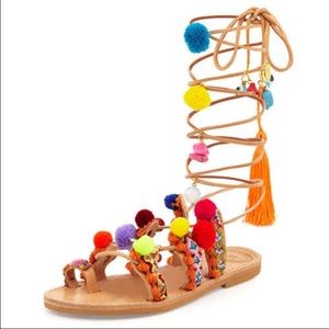 Steve Madden PomPom Sandals👡