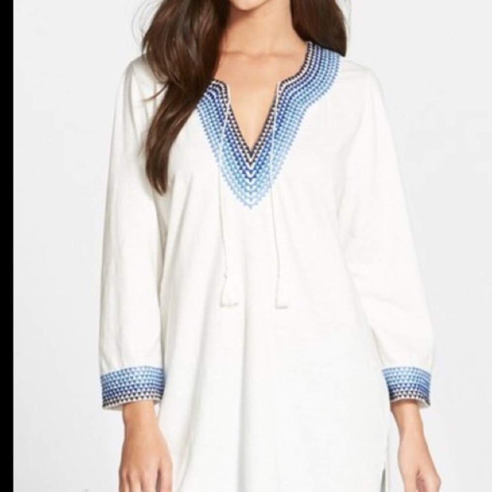 Soft Joie embroidered tunic size small
