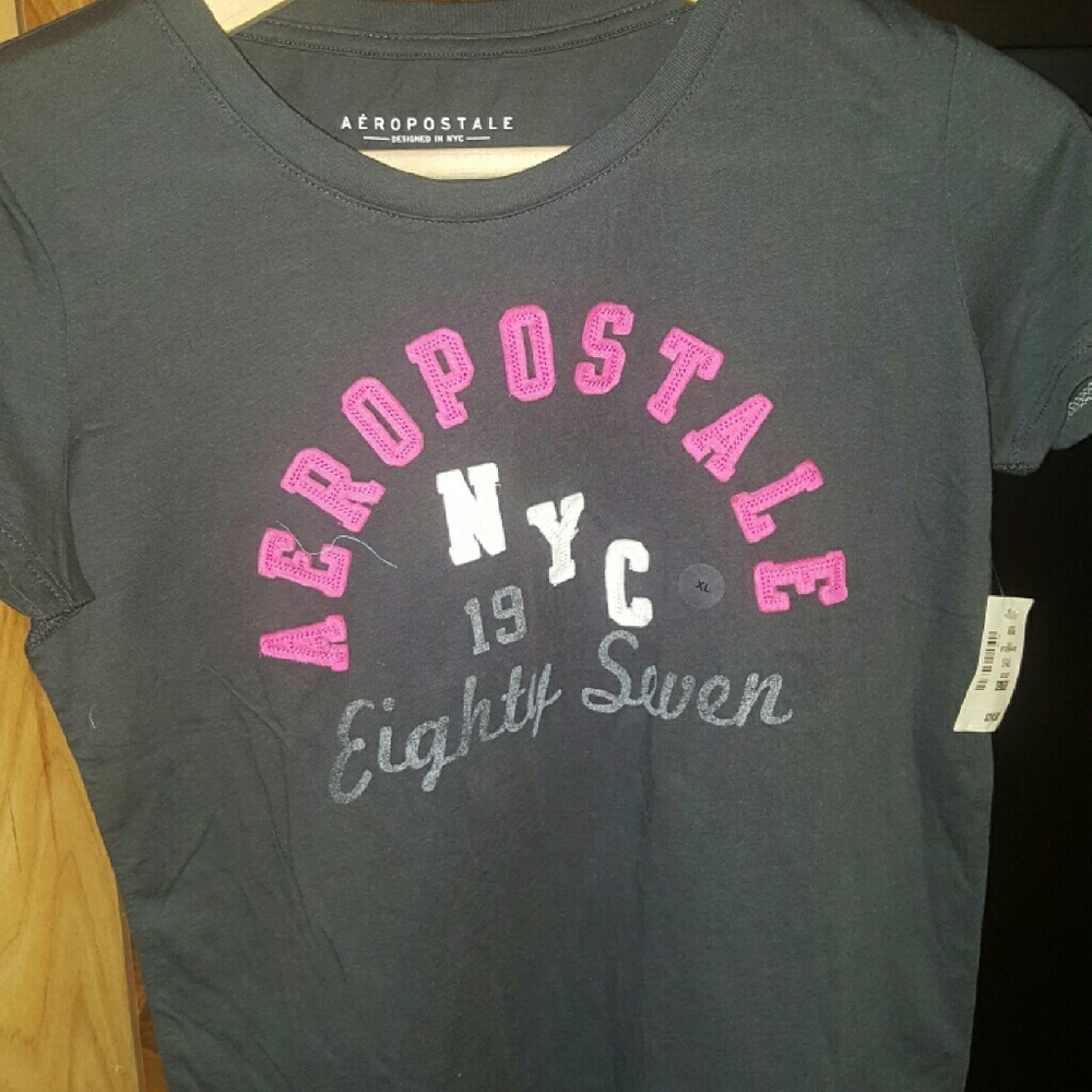 Grey/Pink X-Large-sized Aeropostale T-shirt