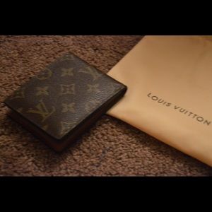 Lv wallet ebene