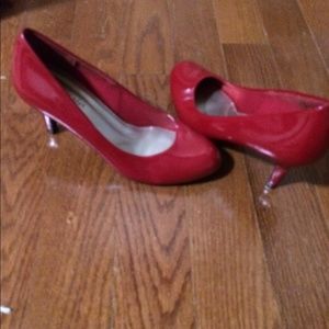 Red high heels size 7