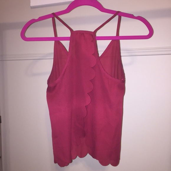Scalloped open back tank top - Picture 2 of 4
