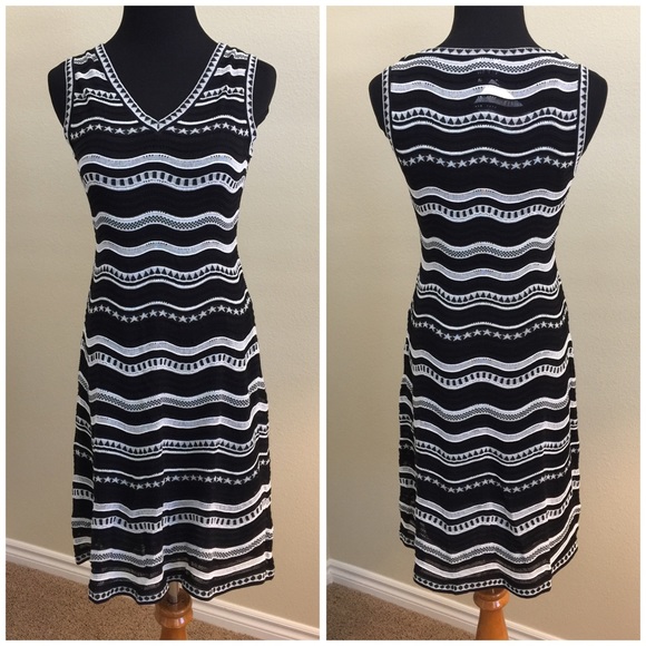 S O L D Stars & Stripes Knit Size 40 Dress - Picture 3 of 6