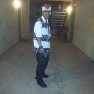 Meet your Posher, Dee