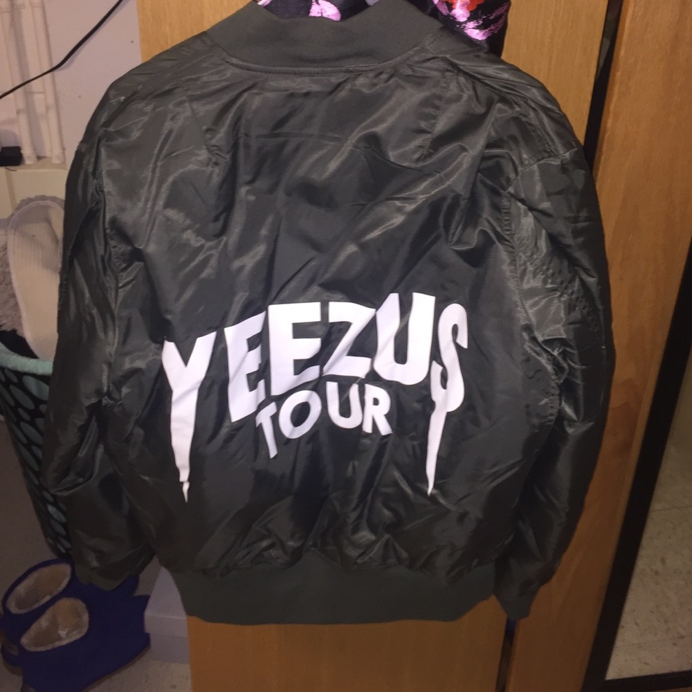 Dupe yeezy jacket
