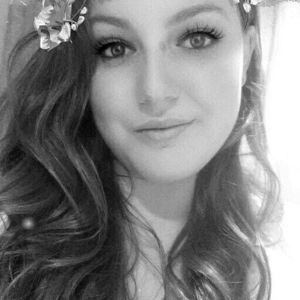 Meet your Posher, Iris