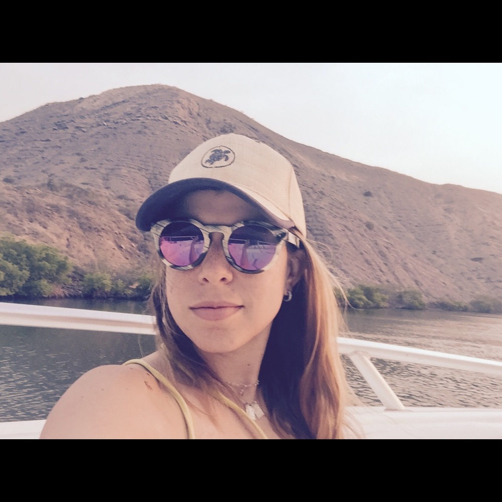 Meet your Posher, Maria