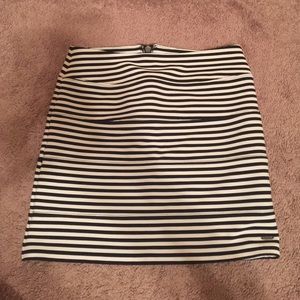 Victoria Secret Pink's MiniSkirt