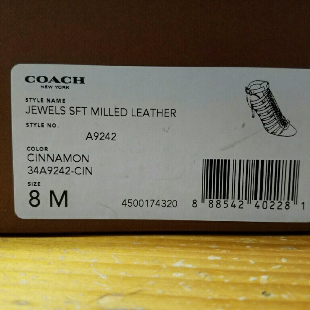 *SOLD* NWB Coach leather heels - Picture 5 of 5
