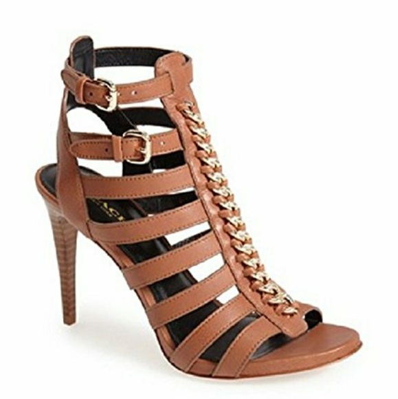 *SOLD* NWB Coach leather heels - Picture 2 of 5