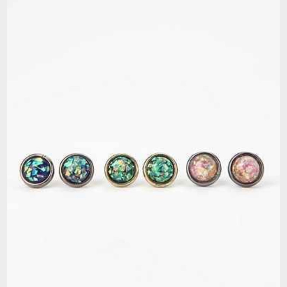 FINAL PRICE Opal-like Sparkling Studs - Picture 2 of 3