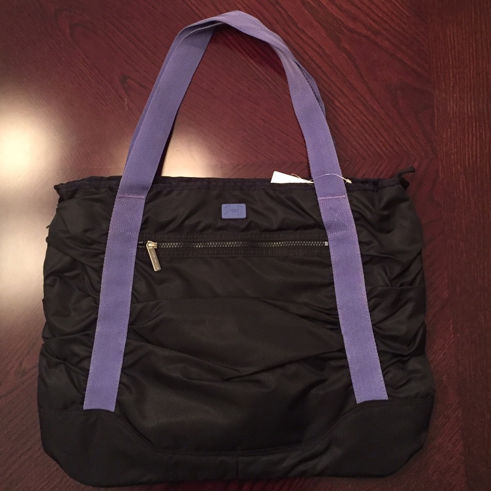 NWT || WMN'S Under Shatter Tote in Black/Starlight