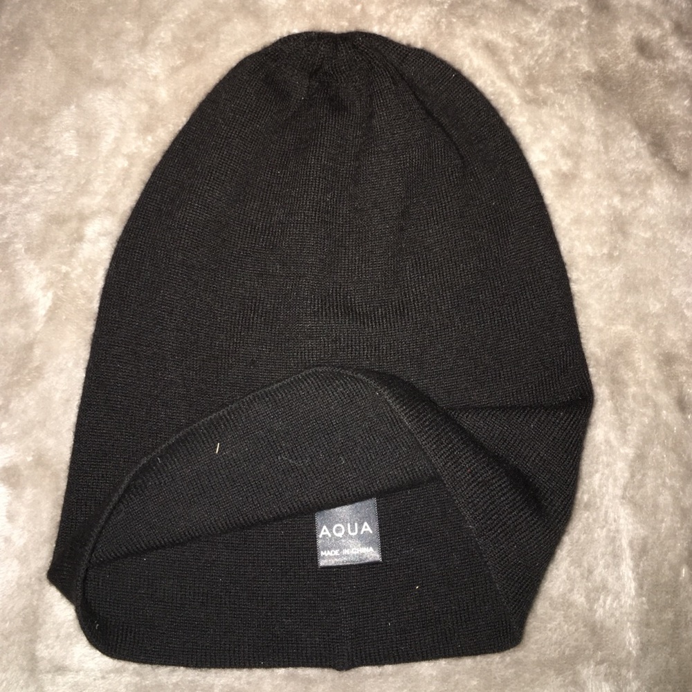 Bloomingdales Aqua Black Beanie