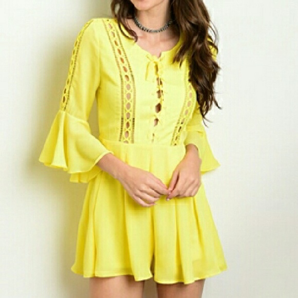 MELLOW YELLOW BELL-SLEEVE ROMPER - Picture 3 of 4