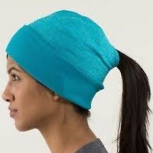Lululemon Run With Me Toque Running Beanie