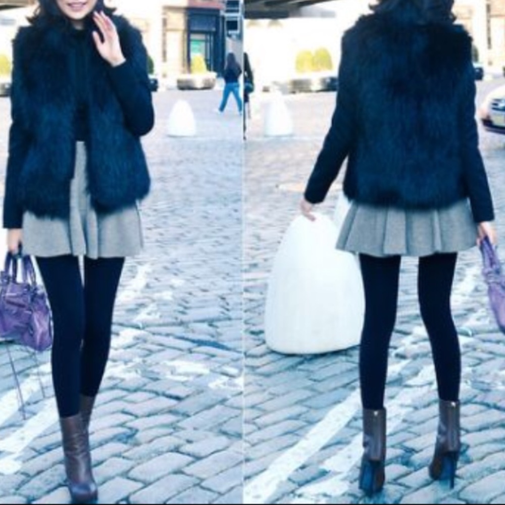 Michael Kors black faux fur sleeveless vest - Picture 4 of 4